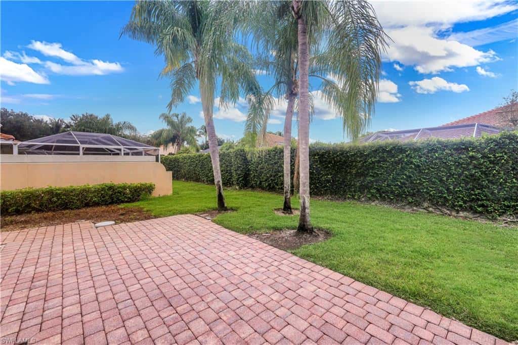 4892 Lasqueti Way, Naples, photo 31