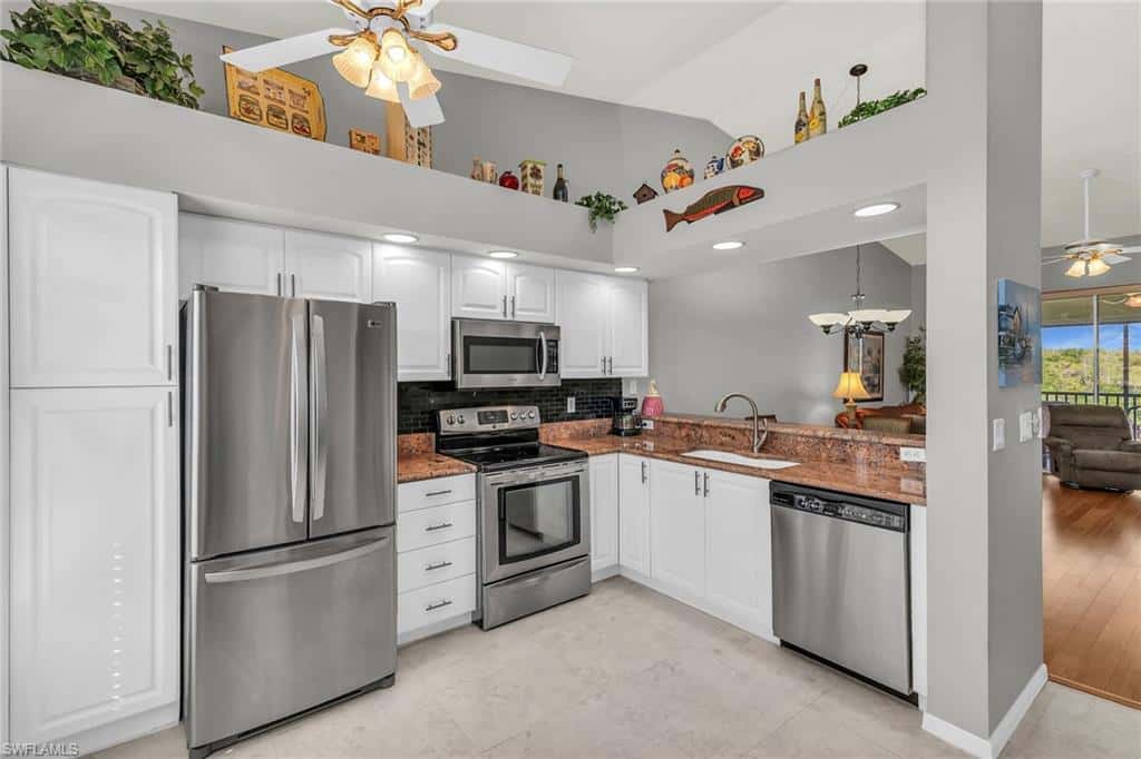 162 Newport Dr #1208, Naples, photo 5