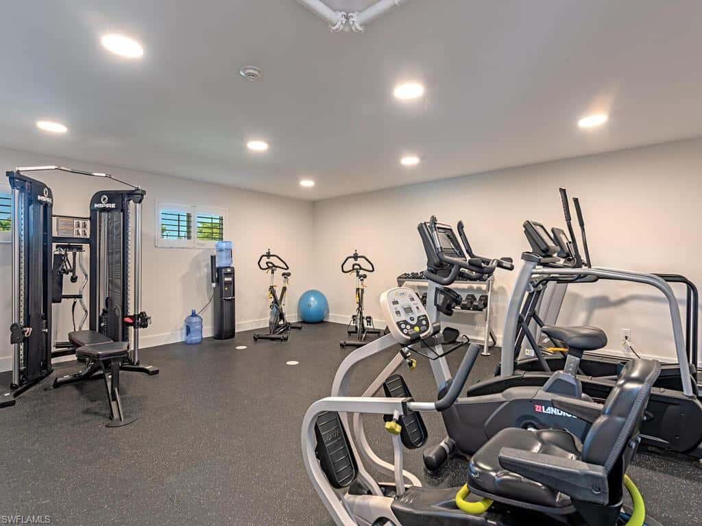 3410 Gulf Shore Blvd #202, Naples, photo 21