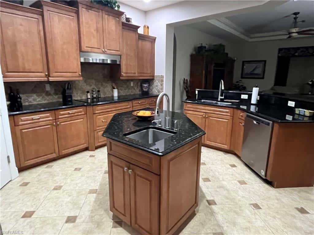 14652 Beaufort Cir, Naples, photo 38