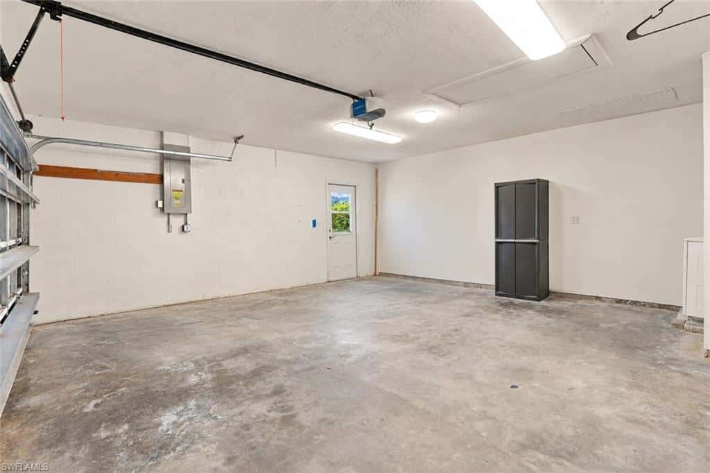 323 Washington Ct, Fort Myers Beach, photo 23