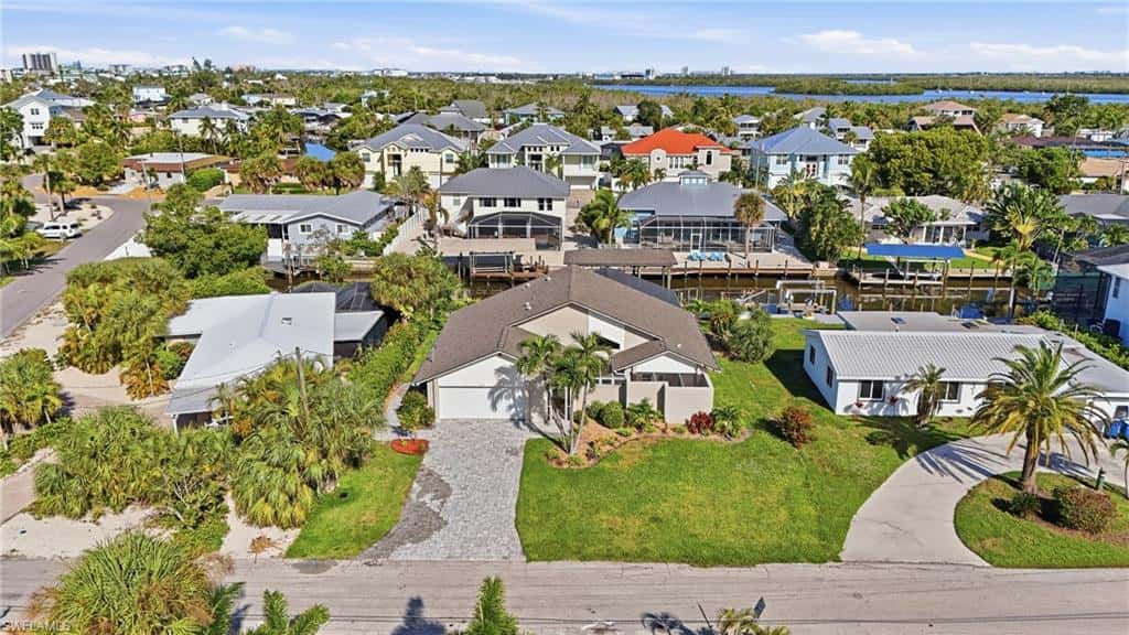 323 Washington Ct, Fort Myers Beach, photo 26
