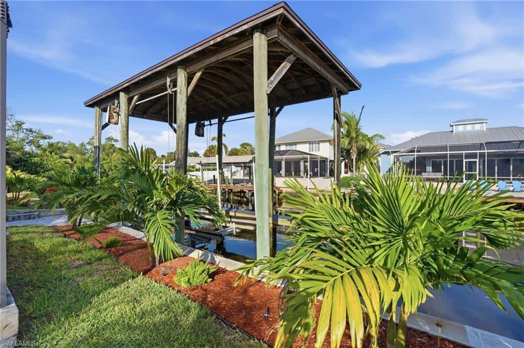 323 Washington Ct, Fort Myers Beach, photo 22