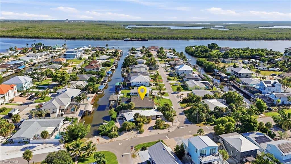 323 Washington Ct, Fort Myers Beach, photo 36