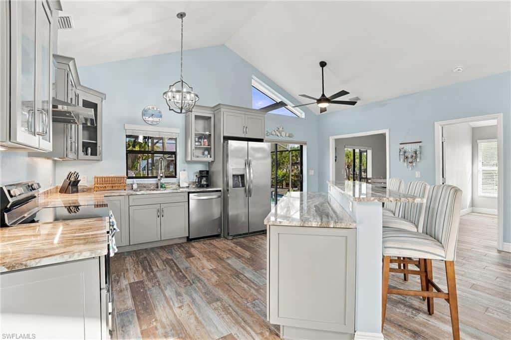323 Washington Ct, Fort Myers Beach, photo 5