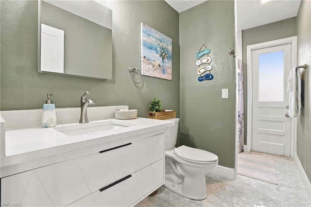 323 Washington Ct, Fort Myers Beach, photo 20