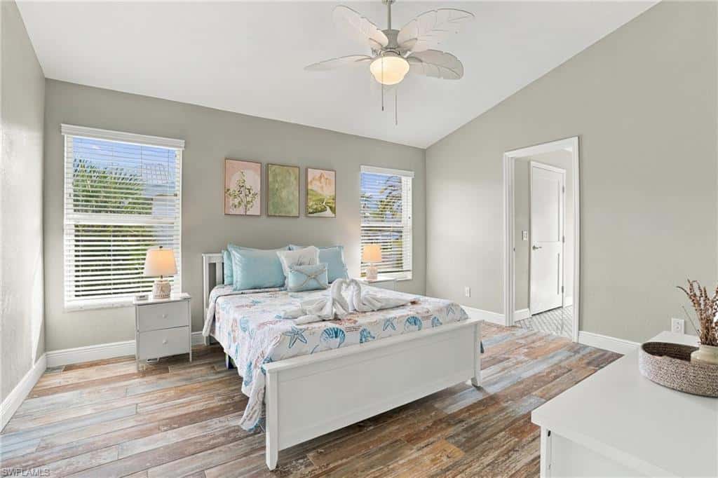 323 Washington Ct, Fort Myers Beach, photo 14