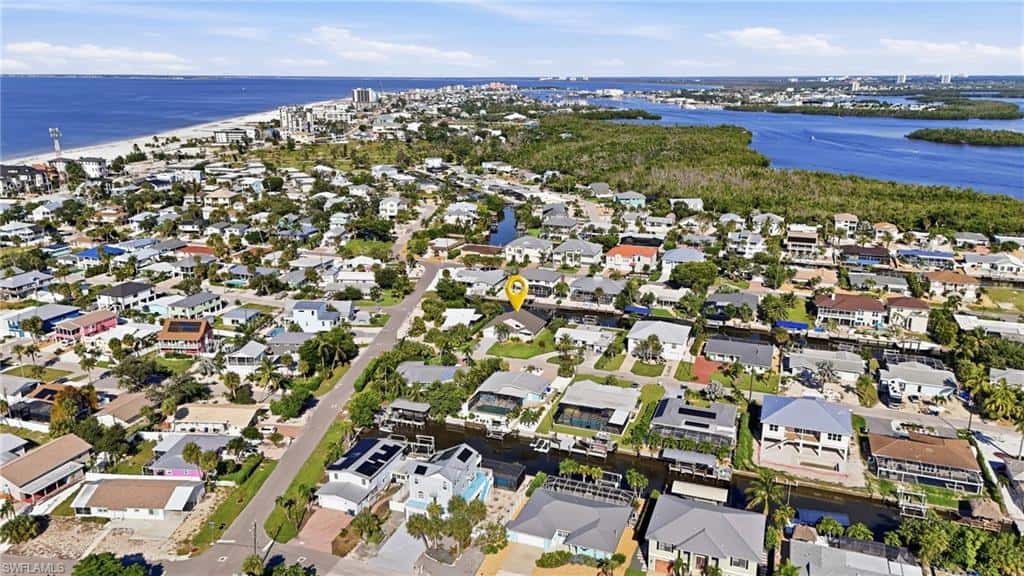 323 Washington Ct, Fort Myers Beach, photo 29