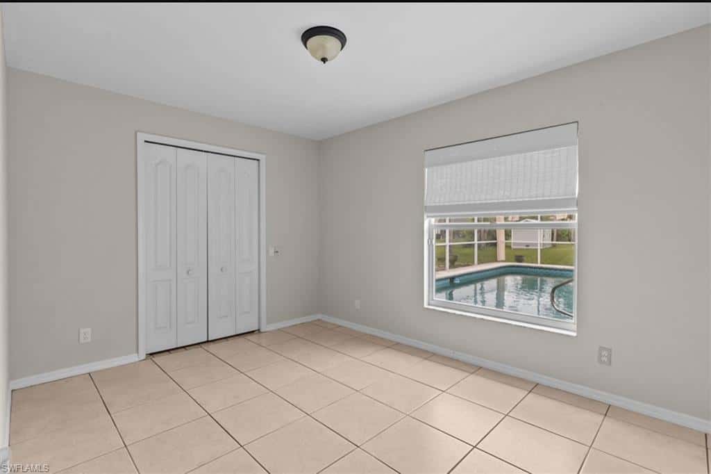 1040 Bay Harbor Dr, Englewood, photo 7