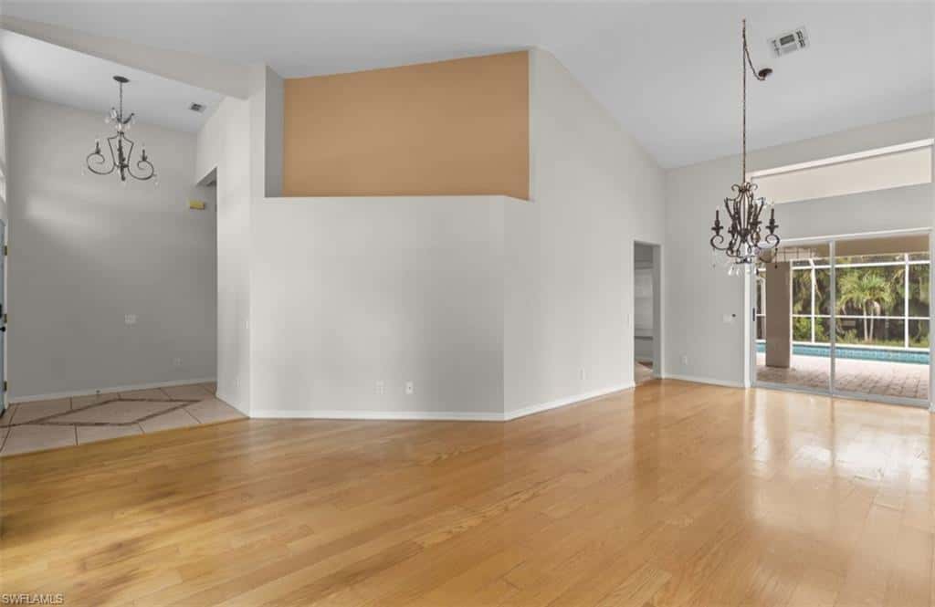 1040 Bay Harbor Dr, Englewood, photo 5