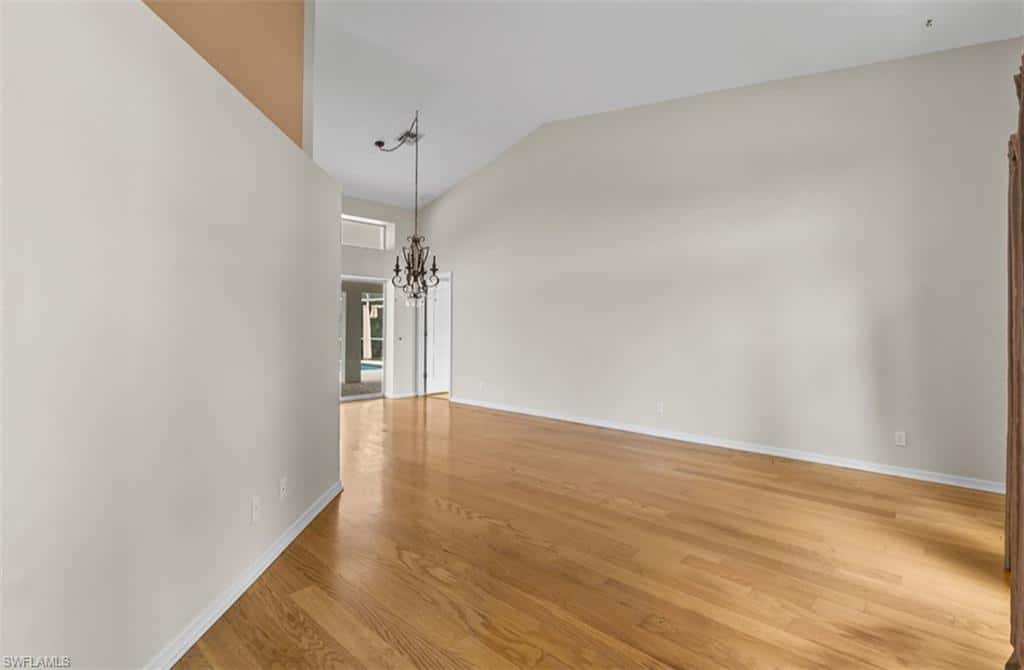 1040 Bay Harbor Dr, Englewood, photo 4