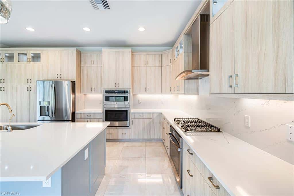 21120 Teak Tree Ter, Estero, photo 9