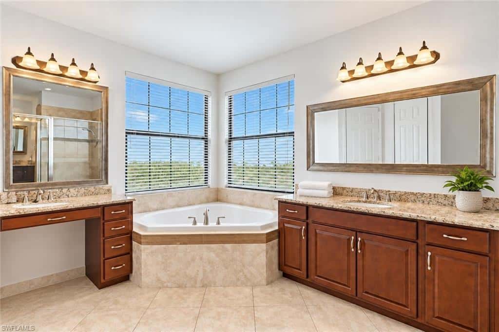 2759 Cinnamon Bay Cir, Naples, photo 23