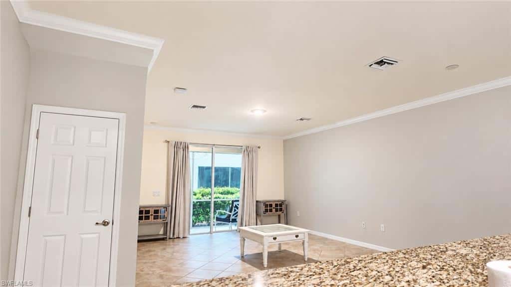2703 Blossom Way, Naples, photo 6