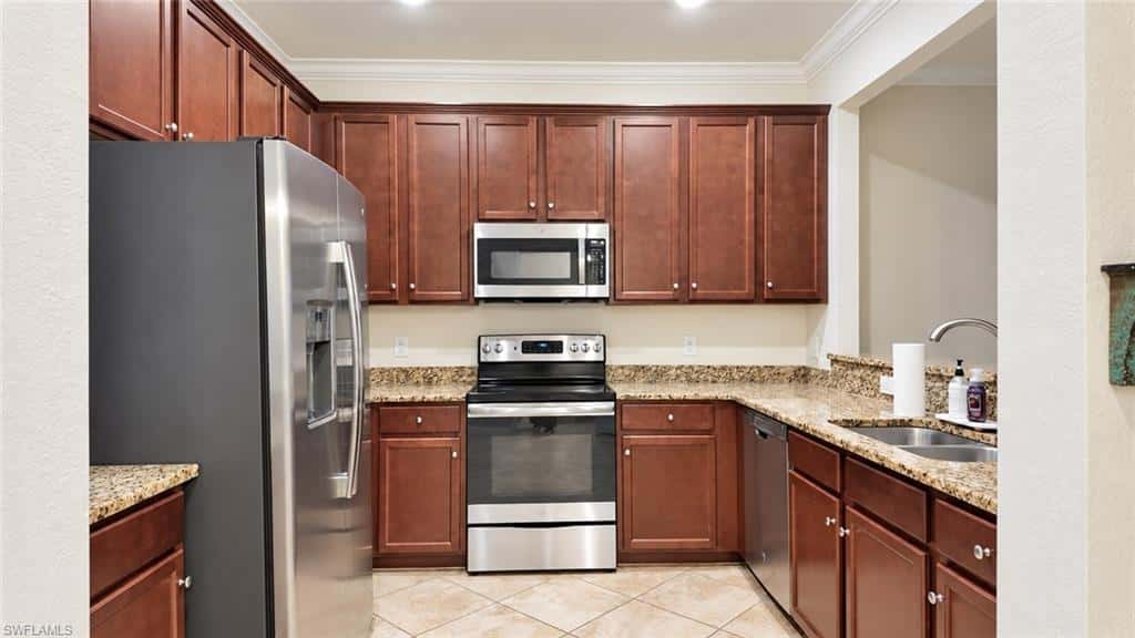 2703 Blossom Way, Naples, photo 4