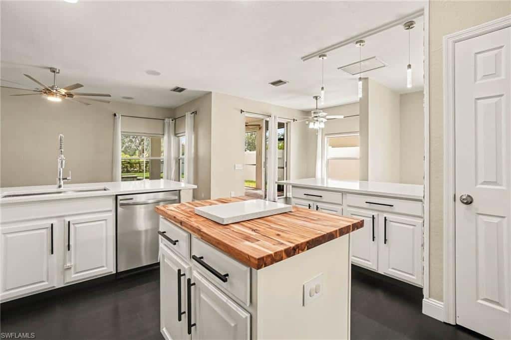 2065 Cape Heather Cir, Cape Coral, photo 13