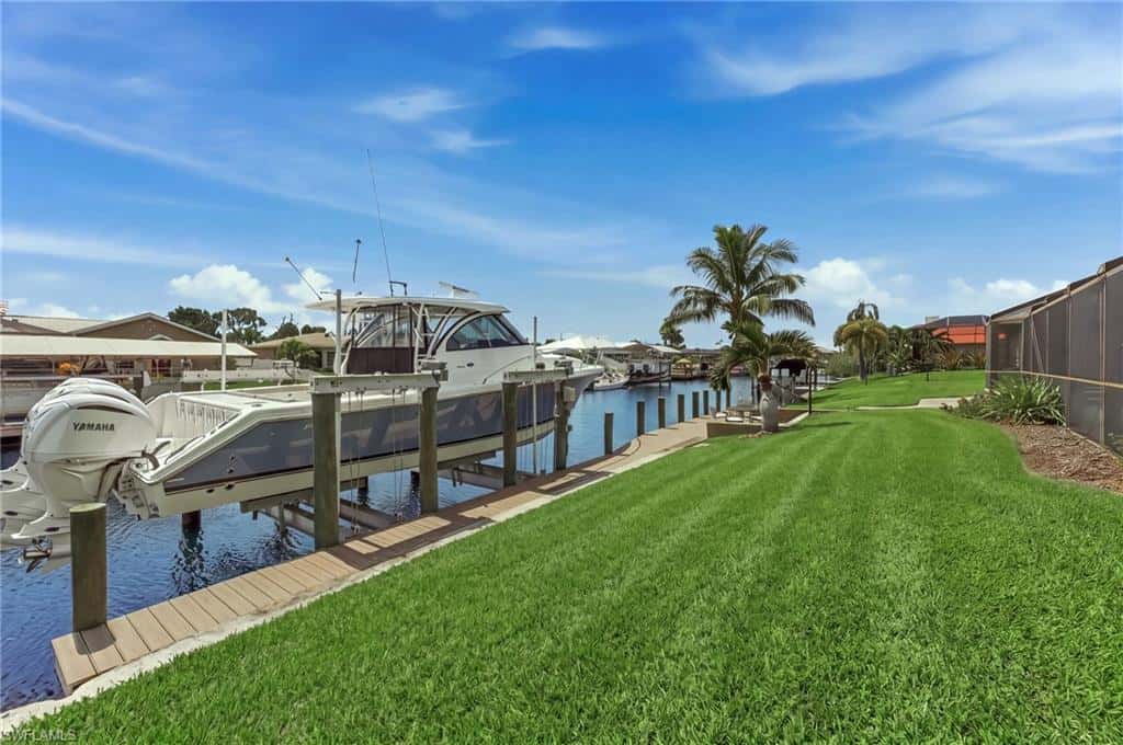 1928 15th Ter, Cape Coral, photo 56
