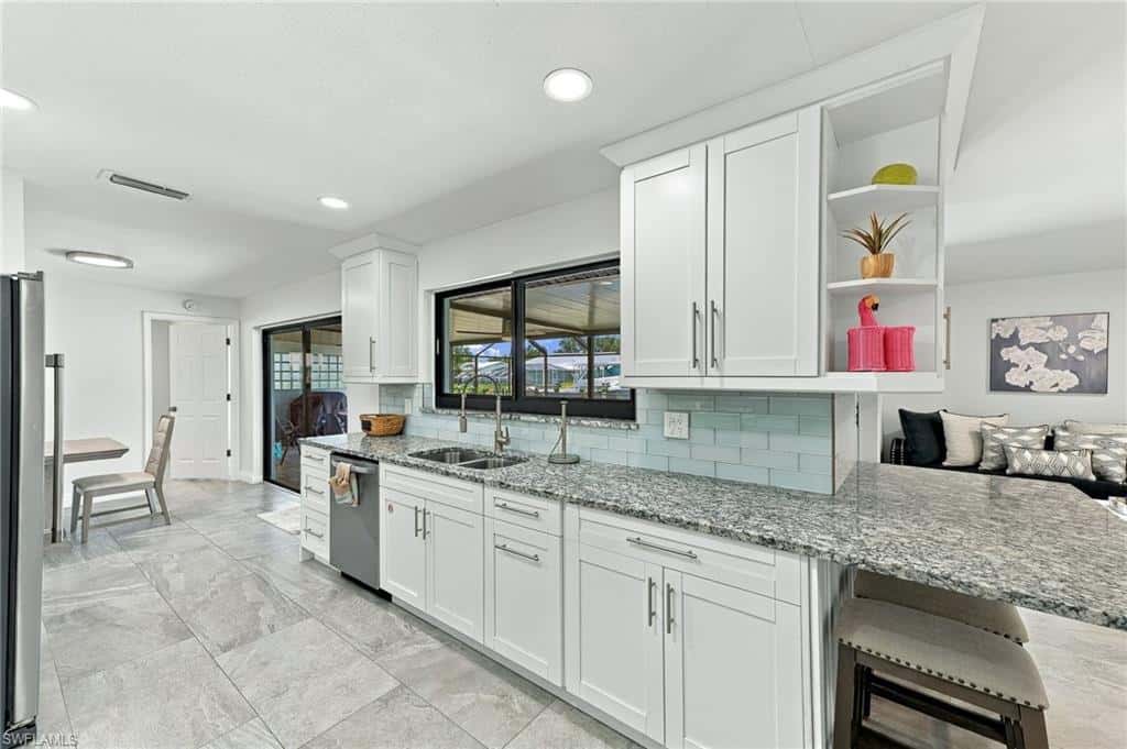 1928 15th Ter, Cape Coral, photo 17
