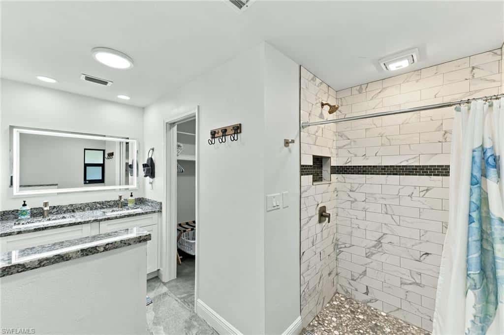 1928 15th Ter, Cape Coral, photo 32