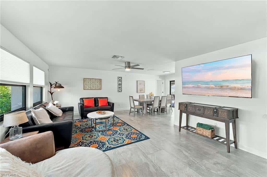 1928 15th Ter, Cape Coral, photo 5
