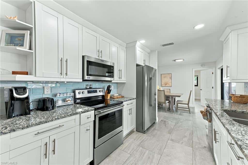 1928 15th Ter, Cape Coral, photo 18