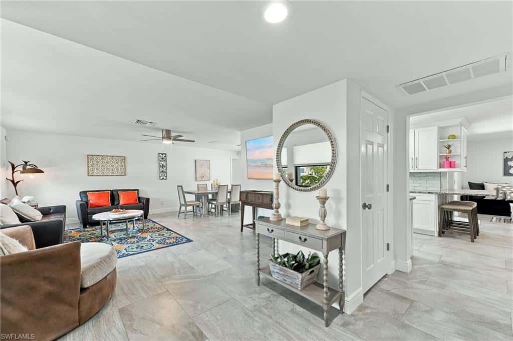 1928 15th Ter, Cape Coral, photo 4