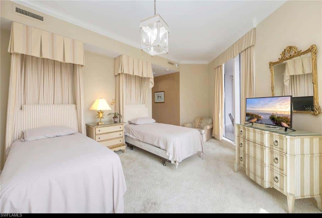 7575 Pelican Bay Blvd #1808, Naples, photo 29