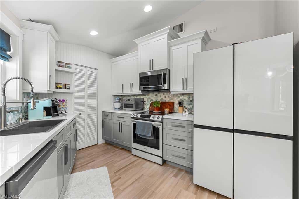 9792 Tonya Ct, Bonita Springs, photo 13