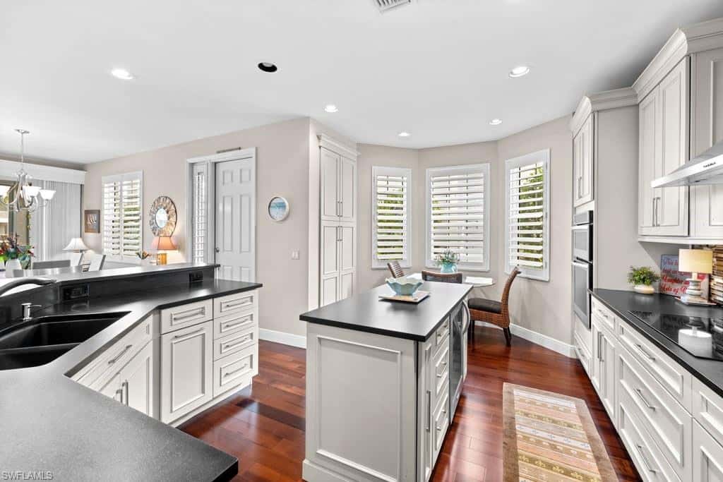 5075 Yacht Harbor Dr #103, Naples, photo 10
