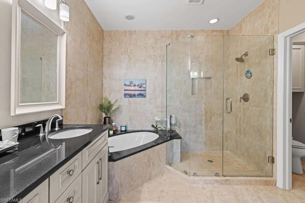 5075 Yacht Harbor Dr #103, Naples, photo 18