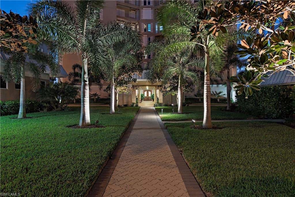 2905 Gulf Shore Blvd #803, Naples, photo 28