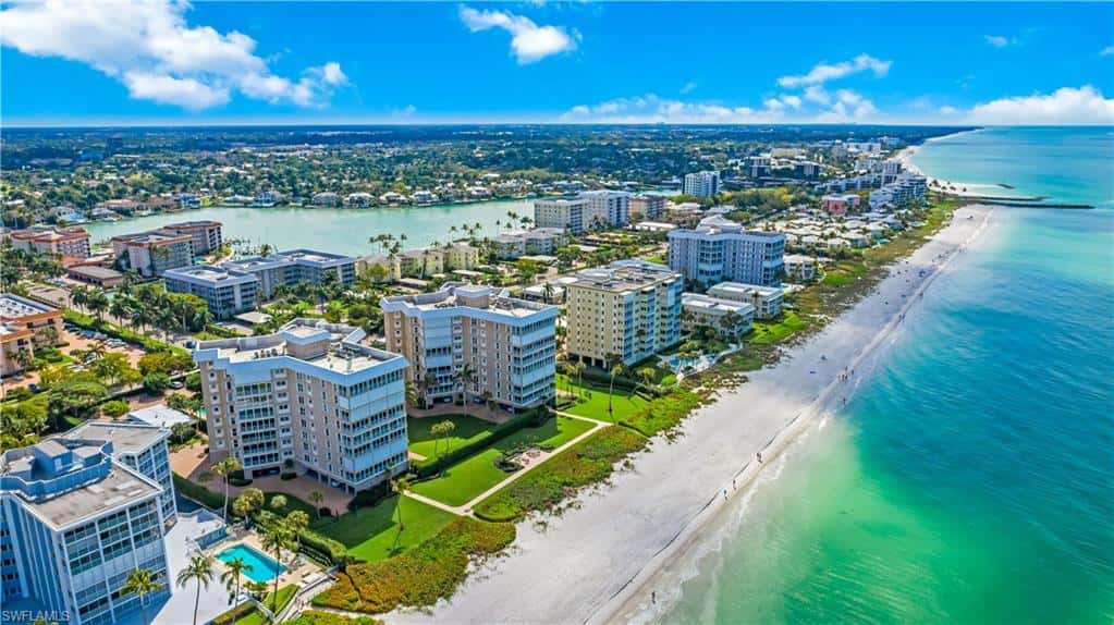 2905 Gulf Shore Blvd #803, Naples, photo 18