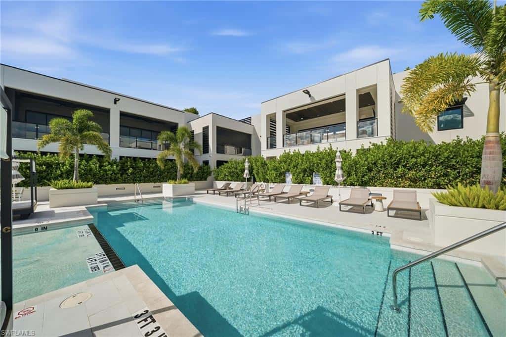 82 9th St #205, Naples, photo 27