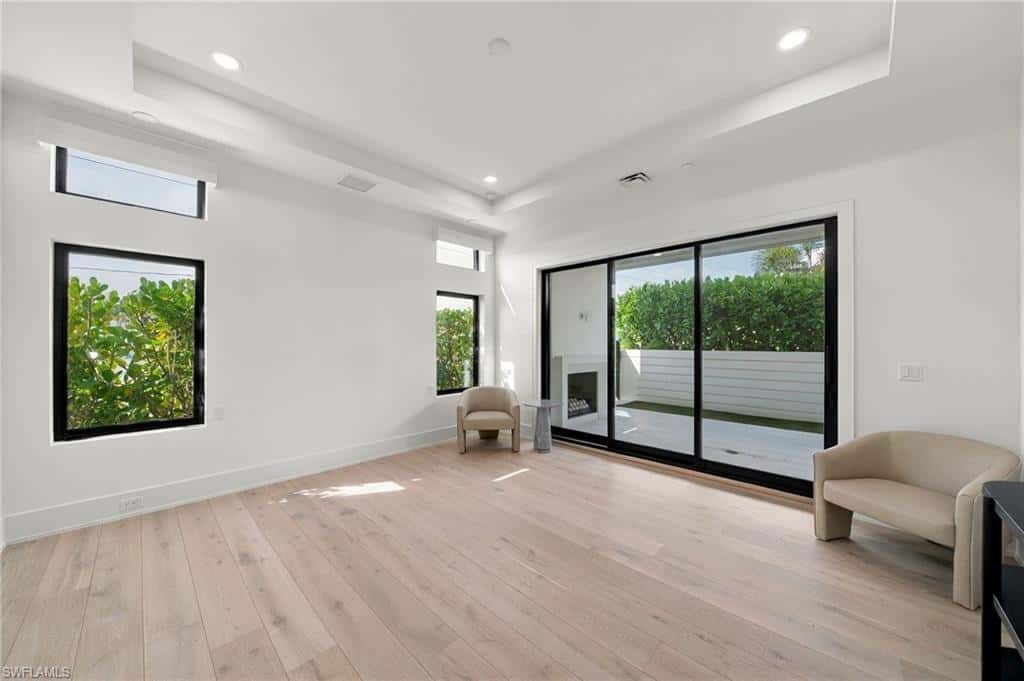 82 9th St #205, Naples, photo 13
