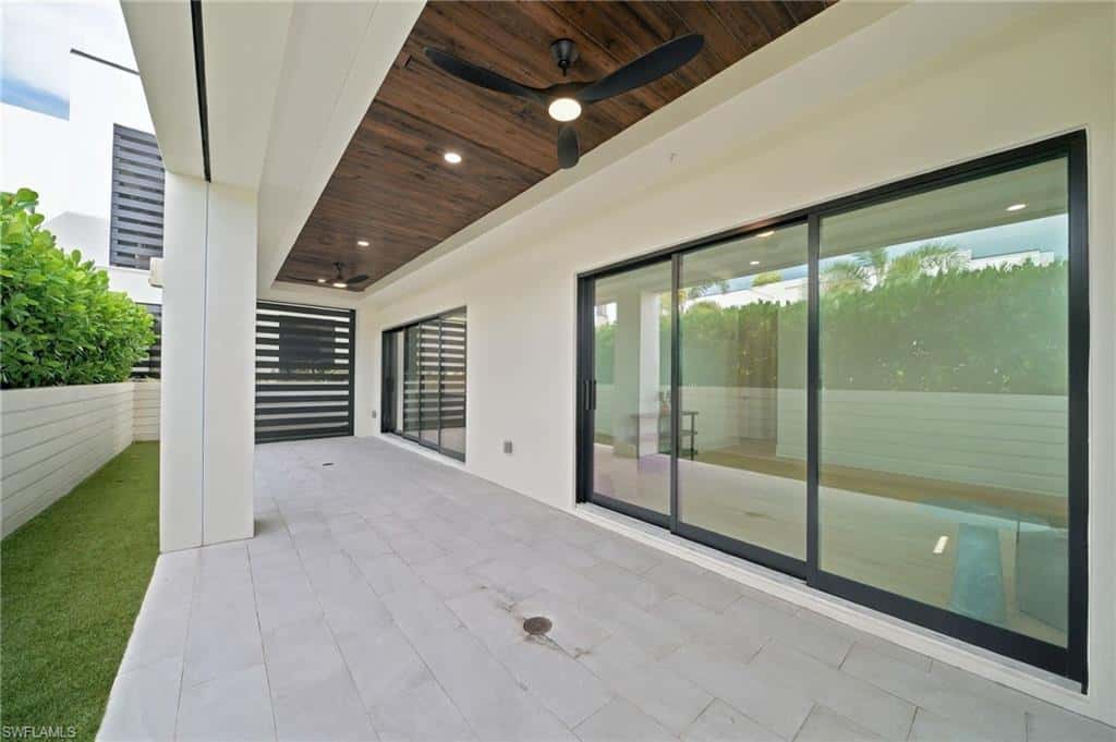 82 9th St #205, Naples, photo 26