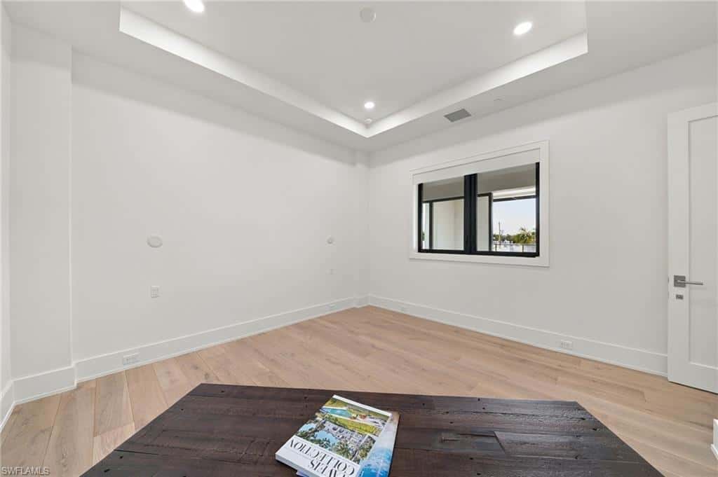 82 9th St #205, Naples, photo 22