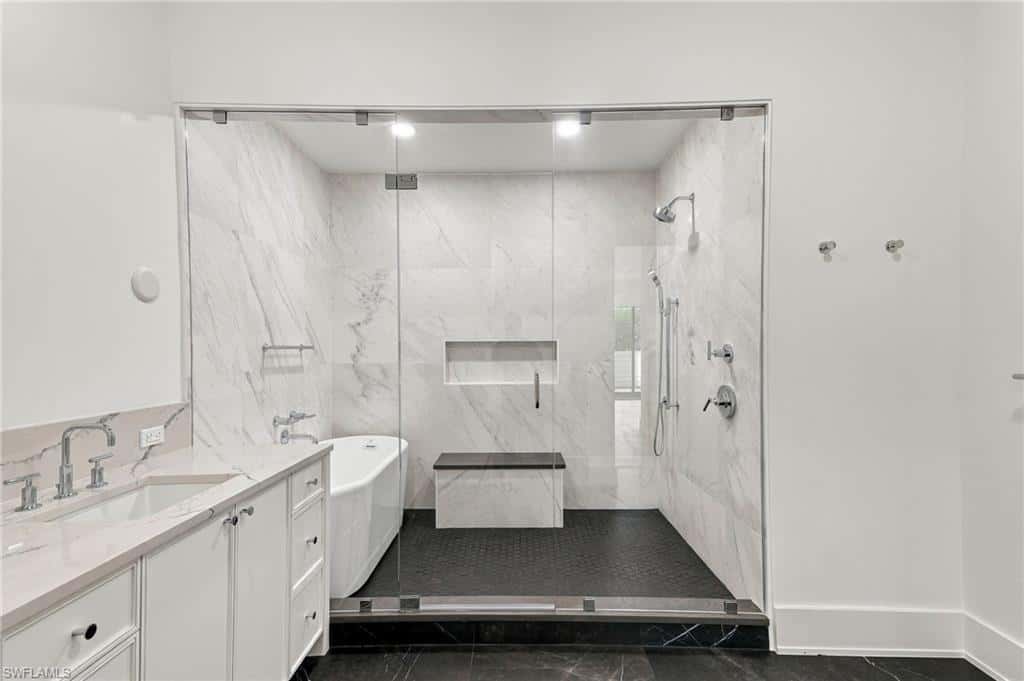 82 9th St #205, Naples, photo 18