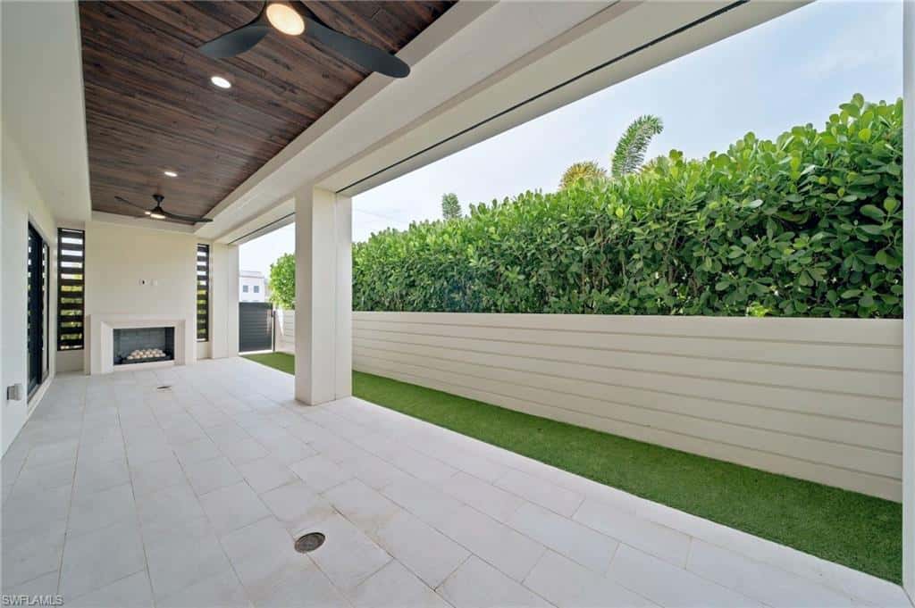82 9th St #205, Naples, photo 25