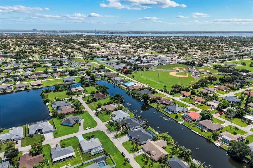 2126 2nd St, Cape Coral, photo 49