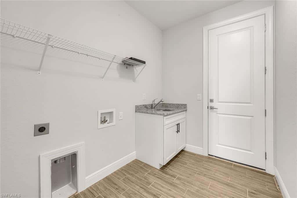 2126 2nd St, Cape Coral, photo 33