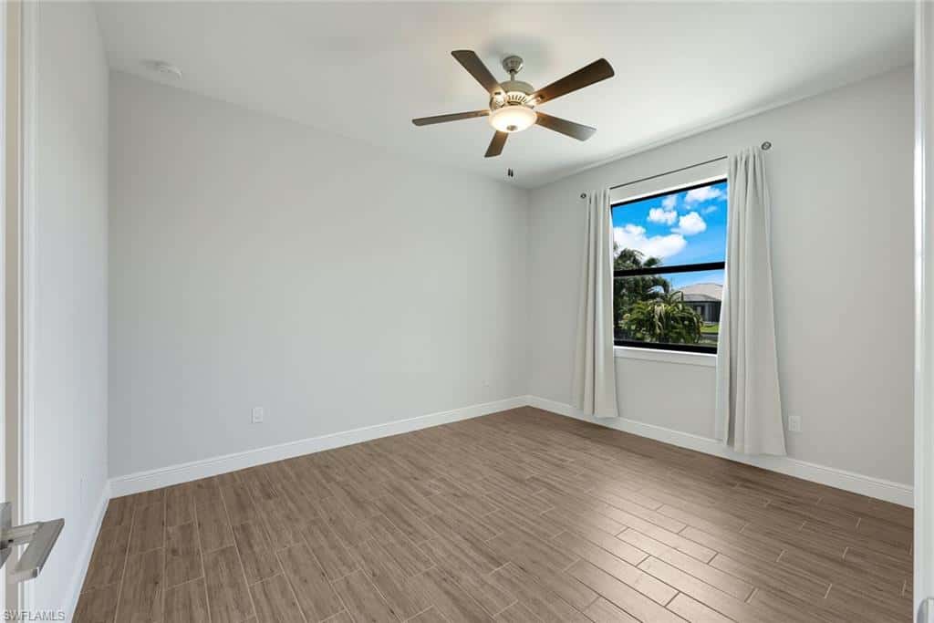 2126 2nd St, Cape Coral, photo 29