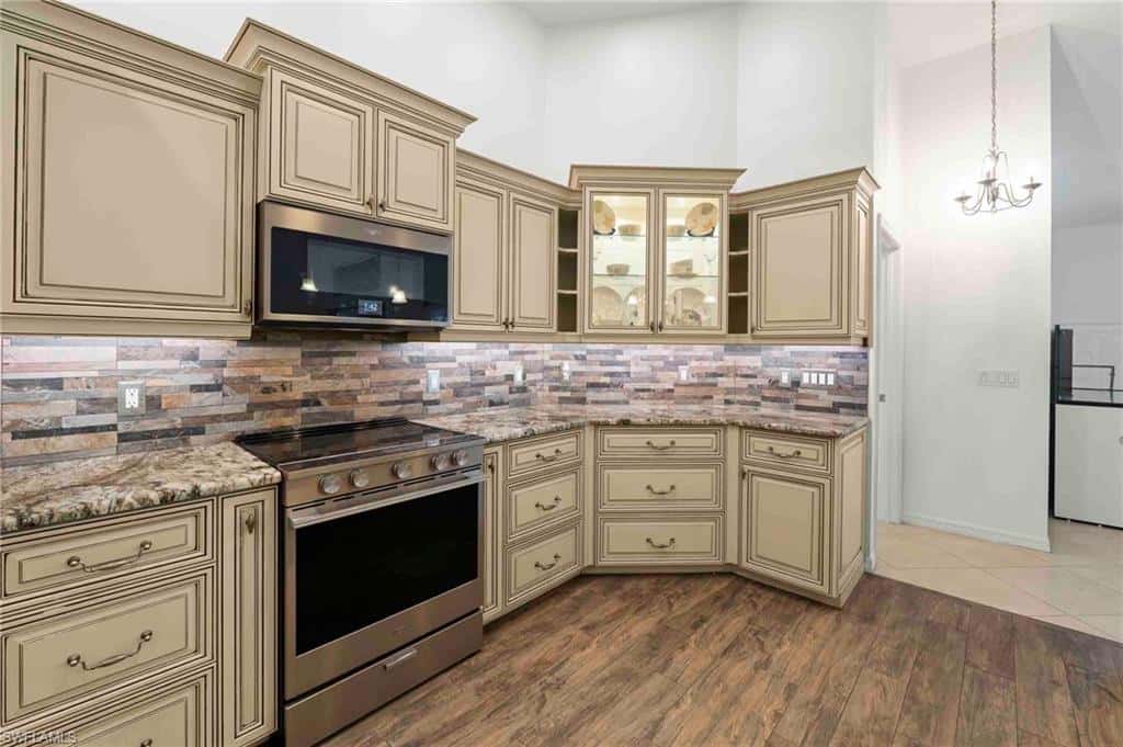 28910 Winthrop Cir, Bonita Springs, photo 6