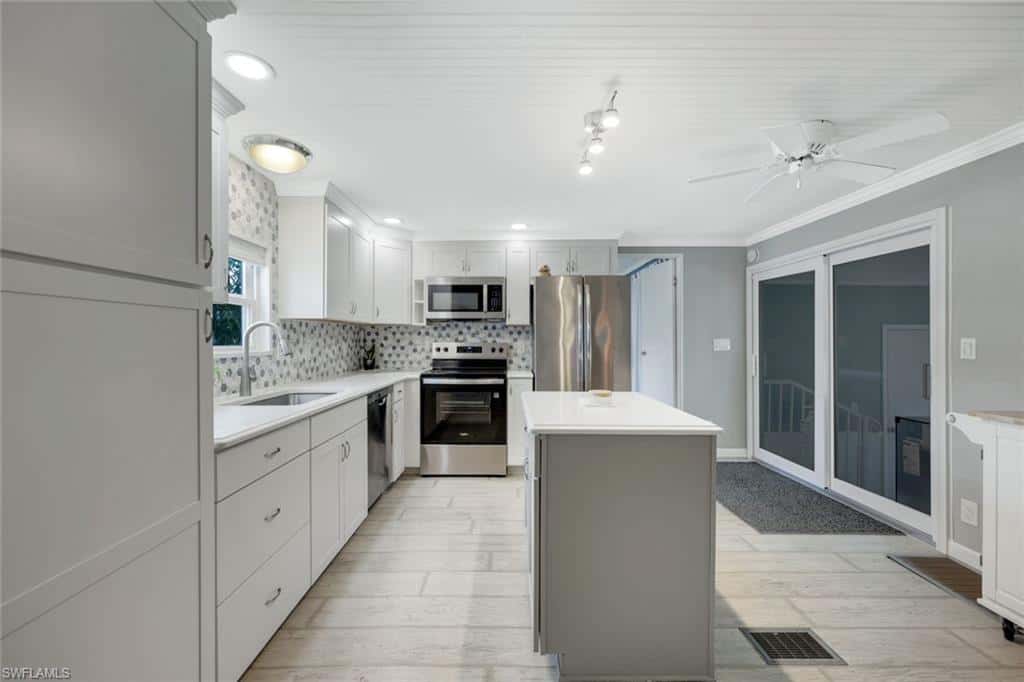 27365 Joann Dr, Bonita Springs, photo 5