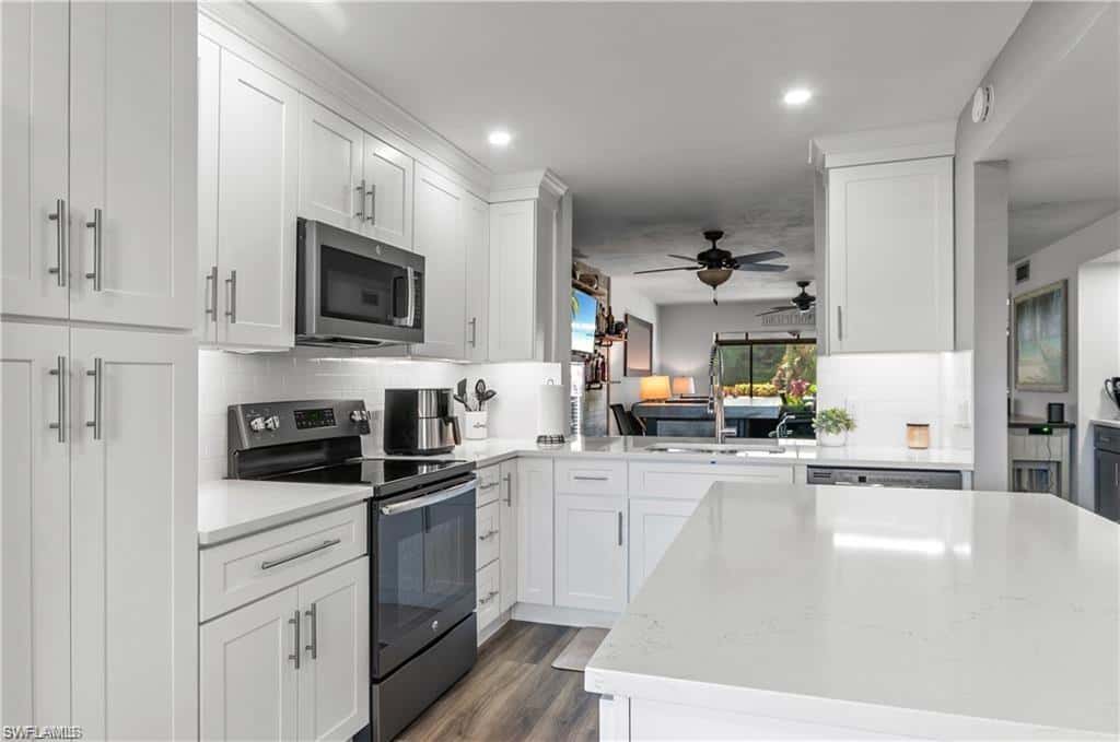 7320 Province Way #2105, Naples, photo 9