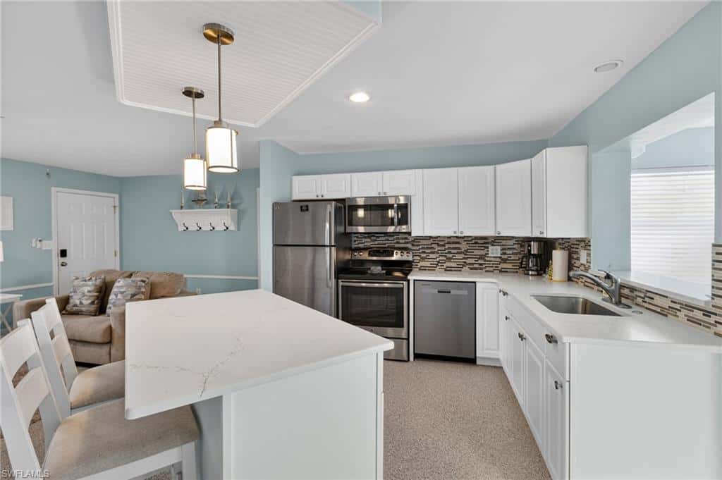 12179 Boat Shell Dr, Matlacha Isles, photo 9