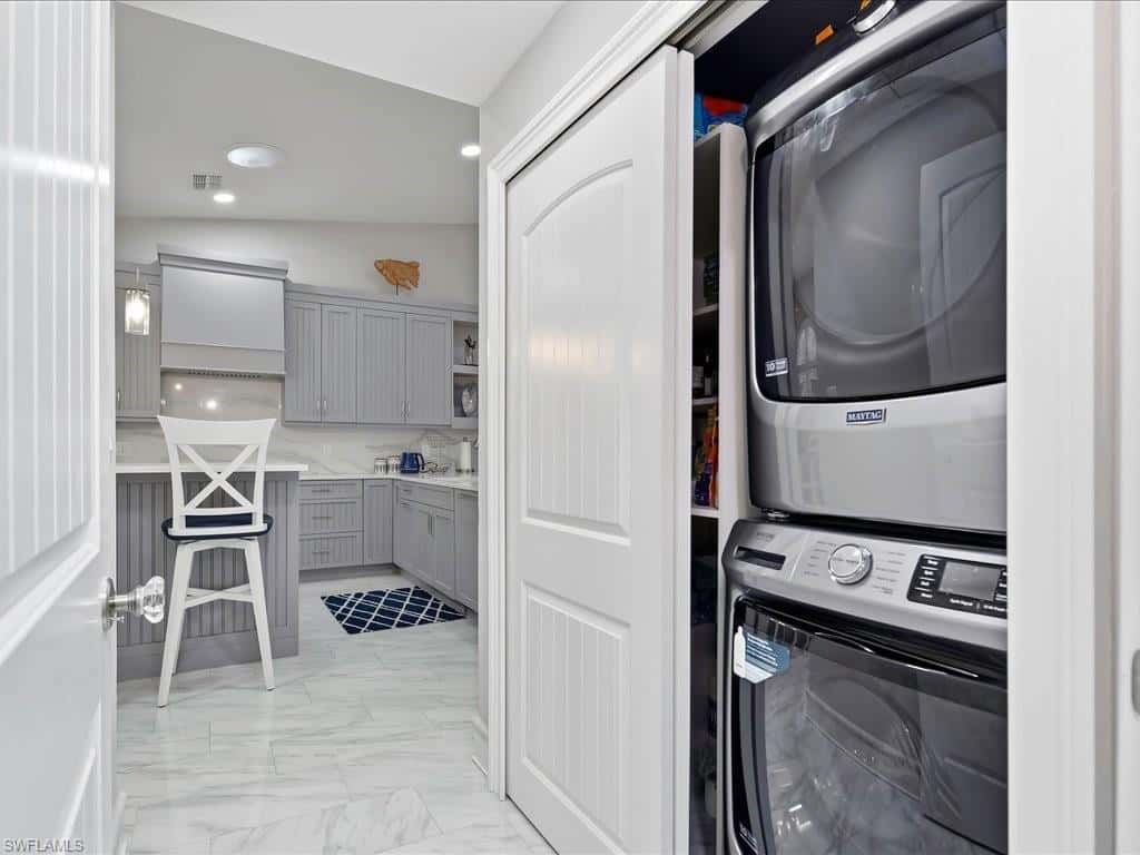 798 Wiggins Bay Dr, Naples, photo 28