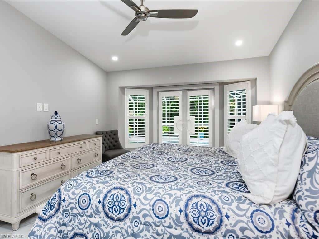 798 Wiggins Bay Dr, Naples, photo 11