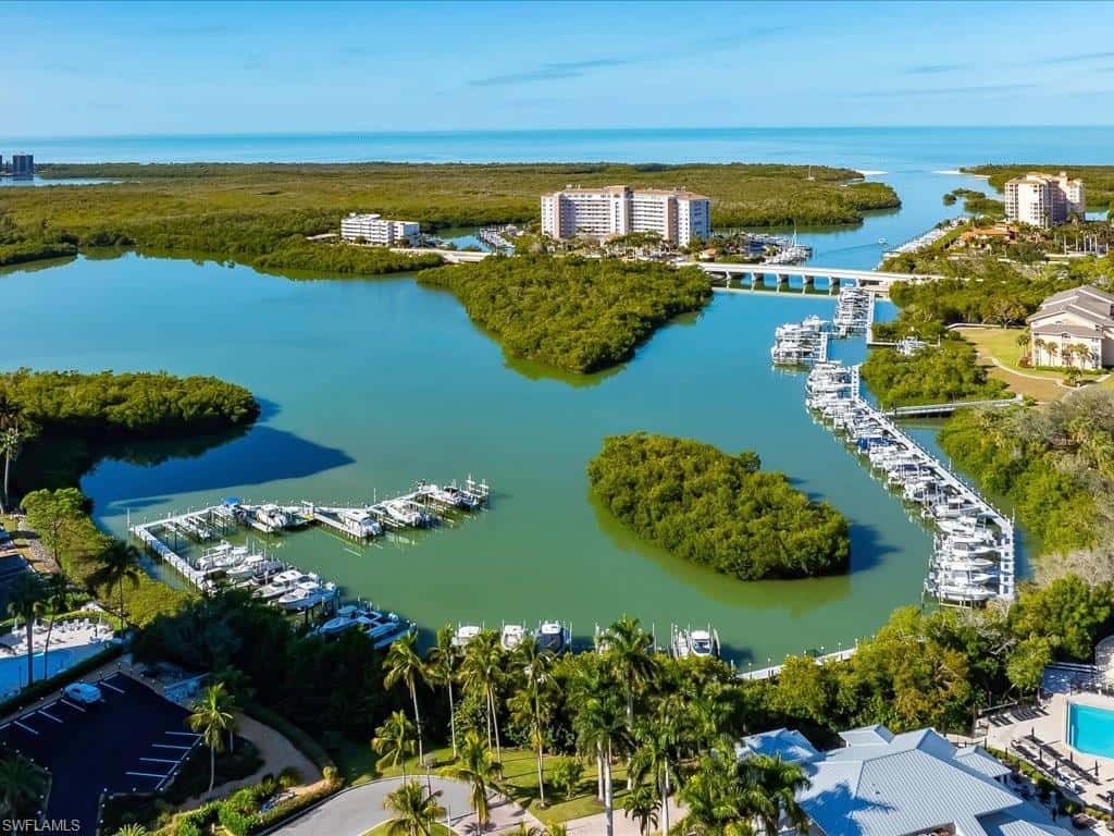 798 Wiggins Bay Dr, Naples, photo 4