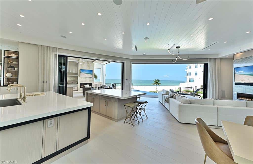 105 Saint Eustacius Ln, Bonita Springs, photo 6