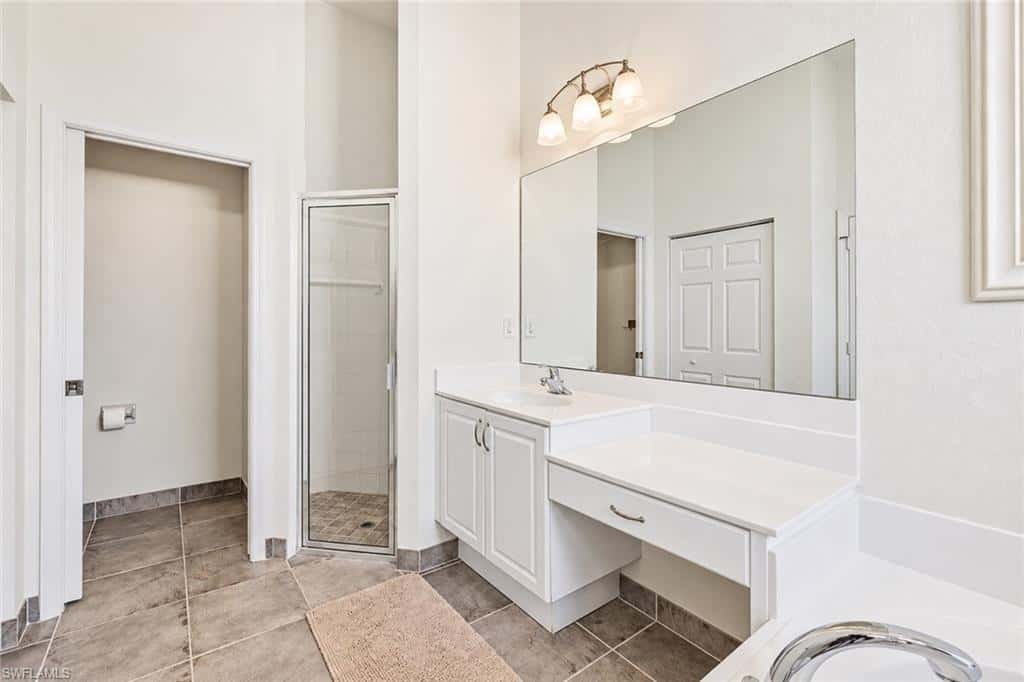 9290 Springview Loop, Estero, photo 17